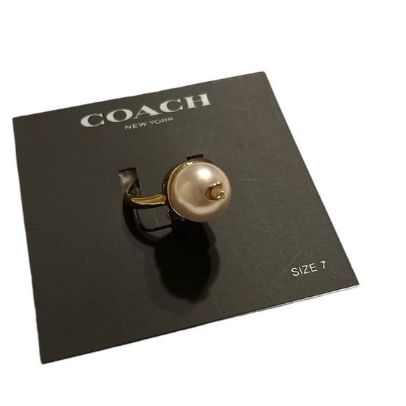 Coach Pearl “C” Ring - Picture 1 of 4